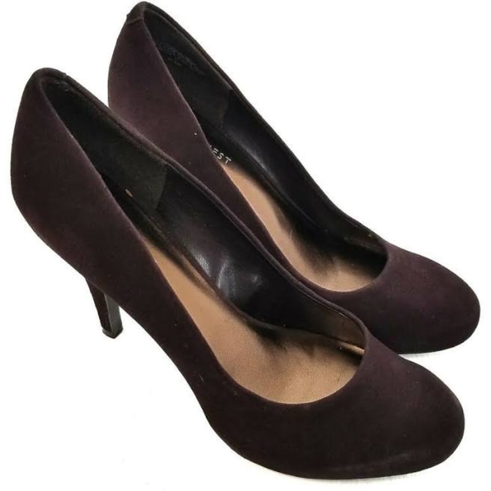 NWT Nine West Enhancing Dark Brown Suede Heels